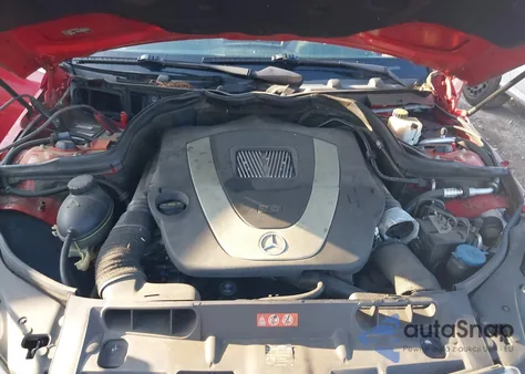 2009 Mercedes-Benz C 300 Sport z USA, uszkodzony, nr VIN WDDGF54X79R044321